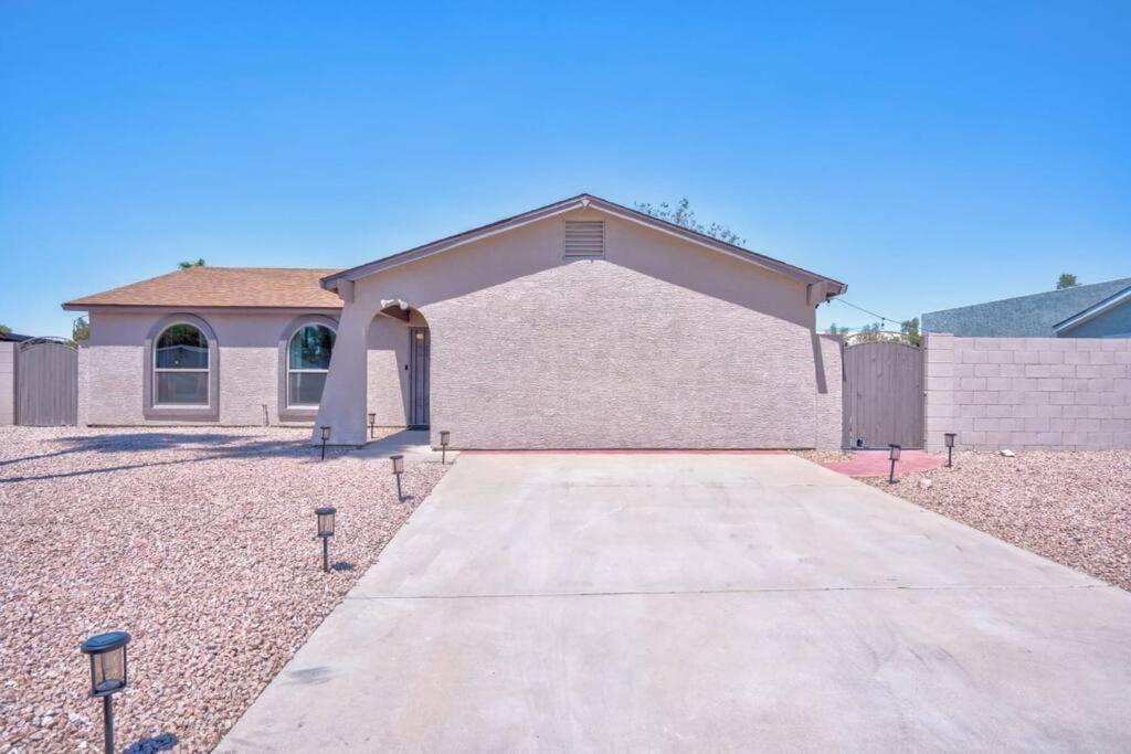 Fab Phx Getaway W/ Pool & Fire Pit Villa Phoenix Exterior photo