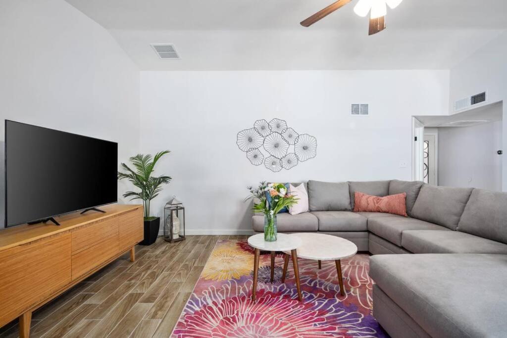 Fab Phx Getaway W/ Pool & Fire Pit Villa Phoenix Exterior photo